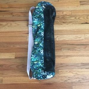 lululemon yoga mat carry bag